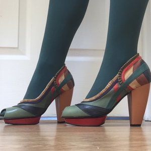 Extremely rare, bohemian platform pumps